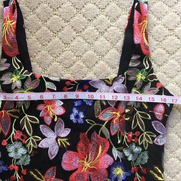 Nicole Miller Sleeveless Embroidered Bodycon Dress - Picture 12 of 12